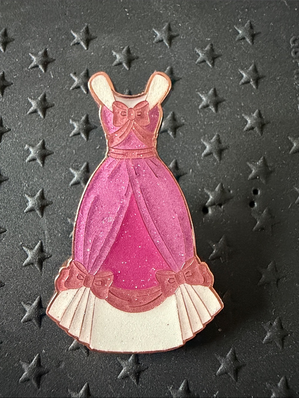 Loungefly Disney Princess Cinderella dress pin - Picture 2 of 2